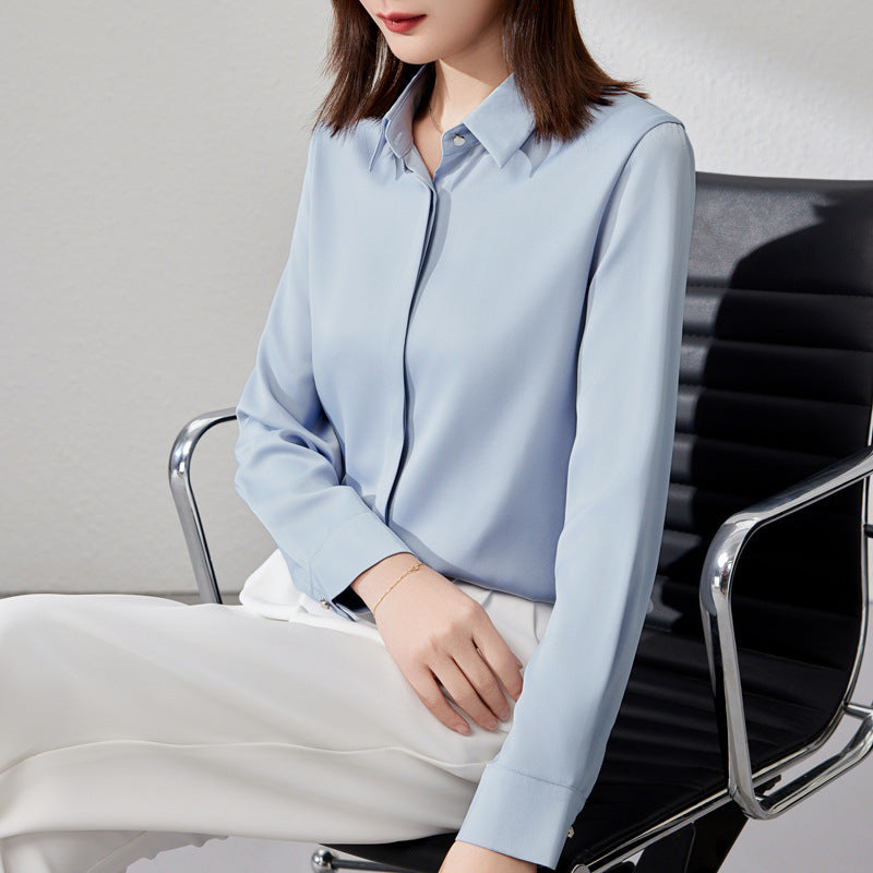 Elegantes Satinshirt