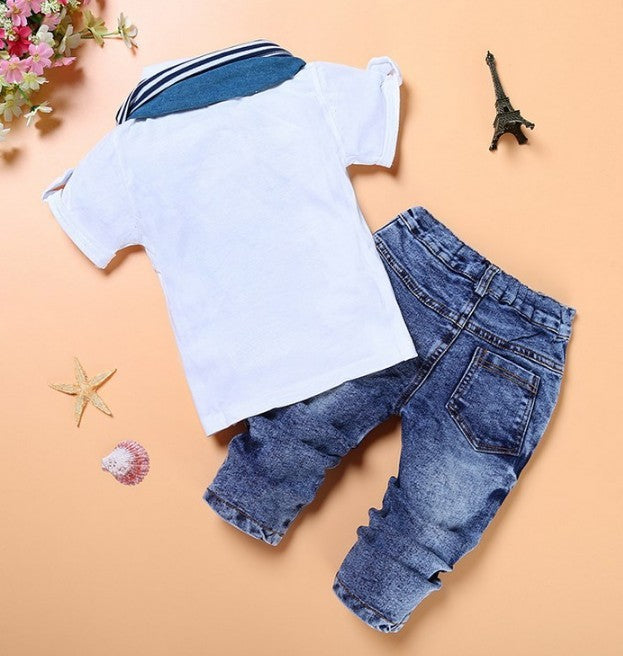 Jungen-Set – T-Shirt & Hose