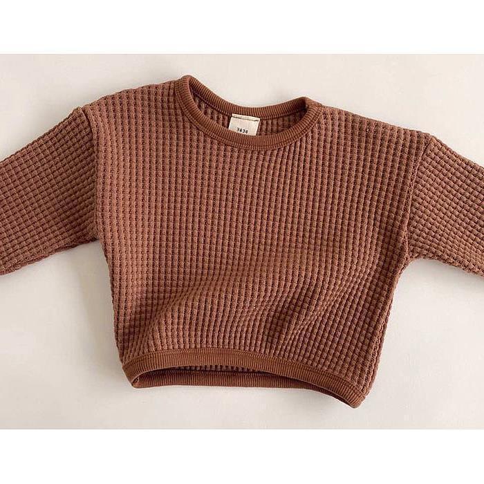 Locker geschnittenes Babyshirt im Waffelstrick