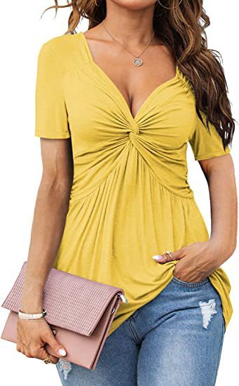 V-Ausschnitt-Shirt mit Twist-Detail