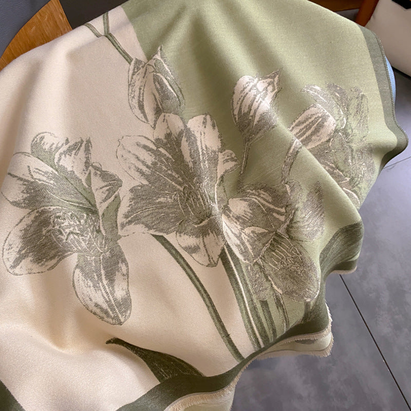 Weicher Boho-Schal mit Fransen