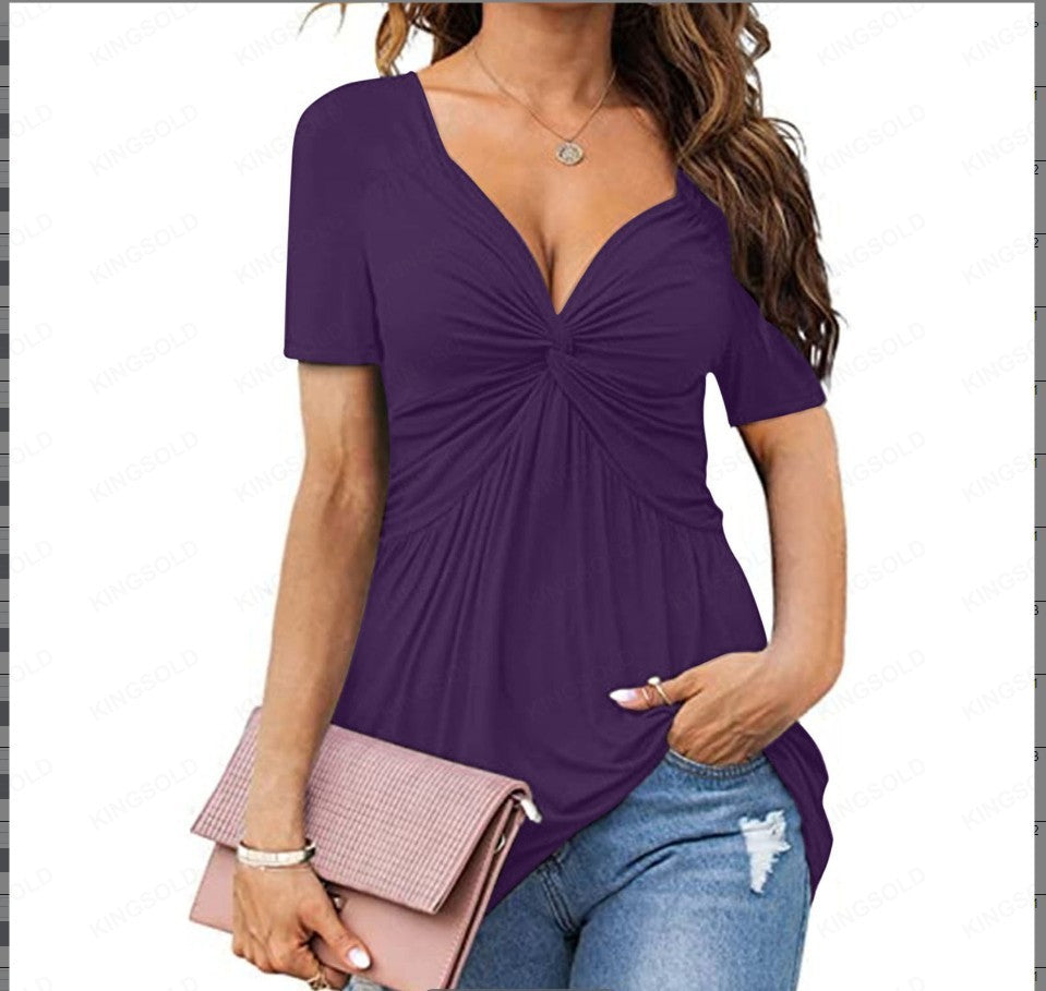V-Ausschnitt-Shirt mit Twist-Detail