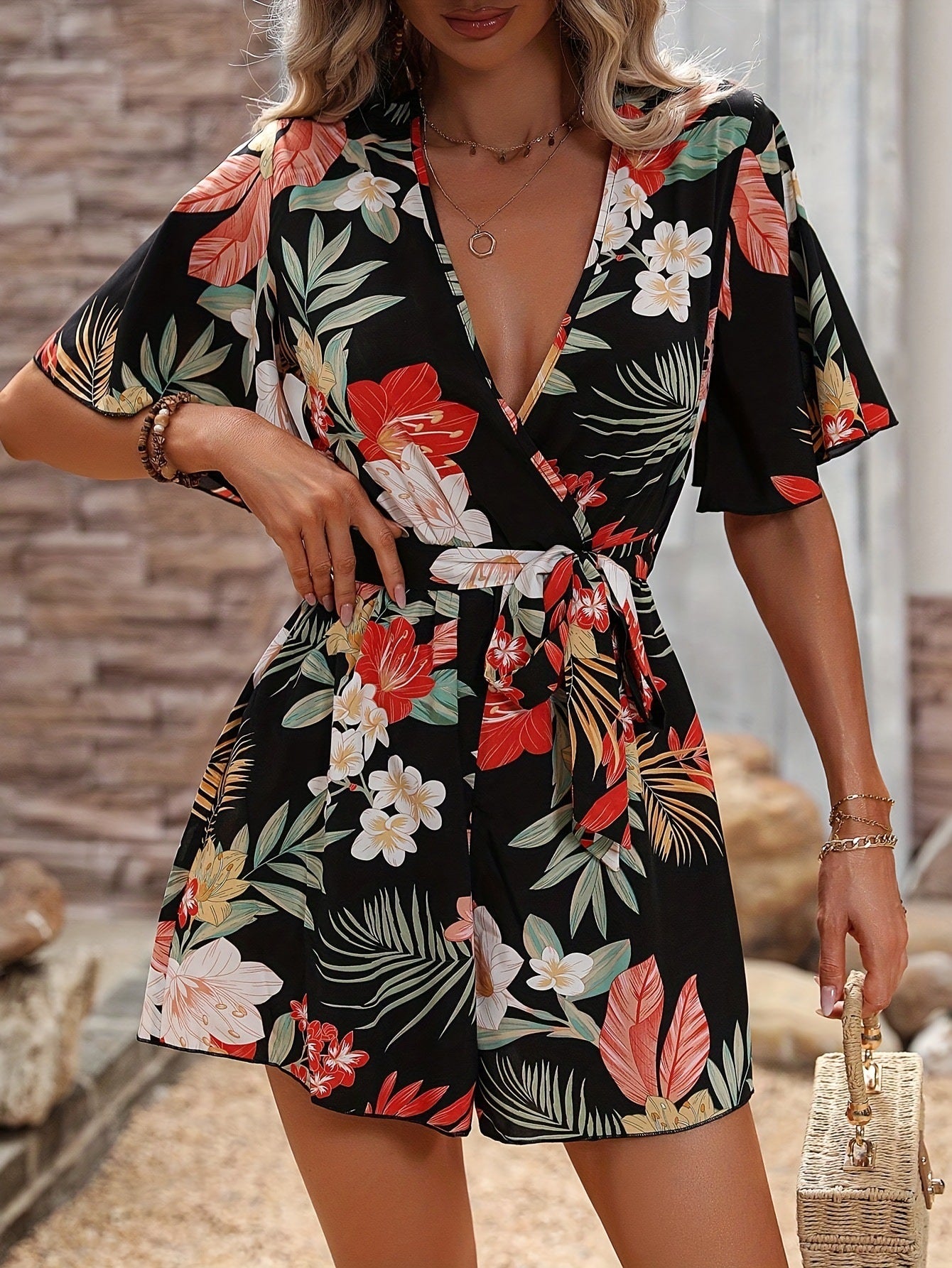 Sommerlicher Jumpsuit mit Rüschenärmeln – Leichter Einteiler für Urlaub & Strand