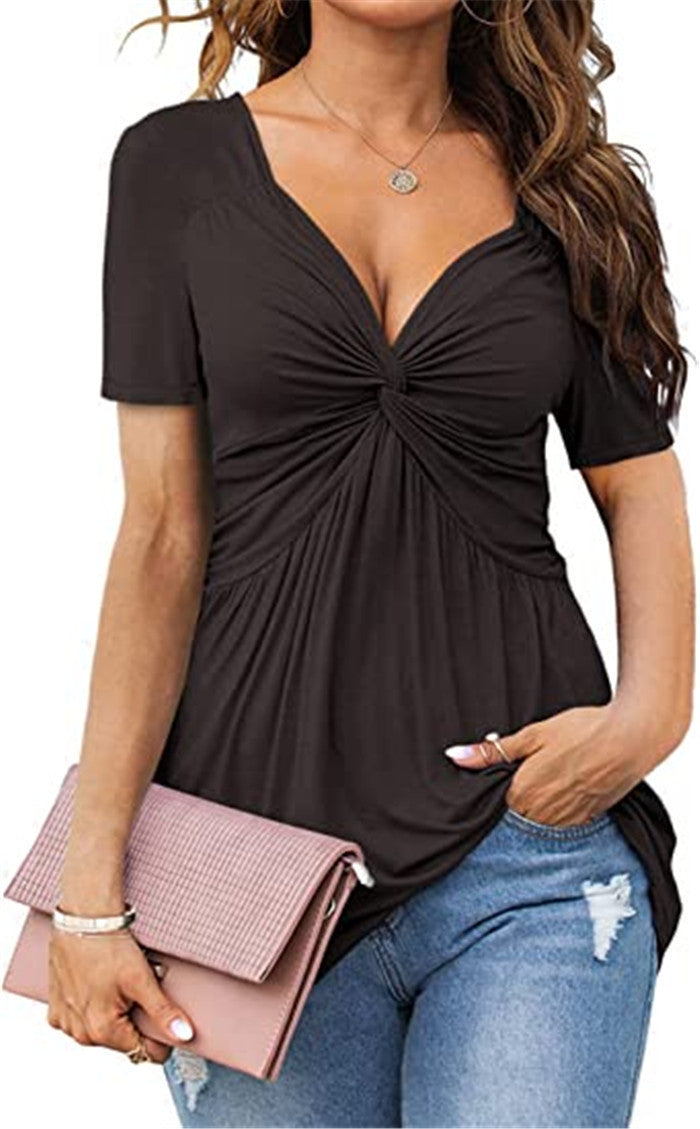 V-Ausschnitt-Shirt mit Twist-Detail