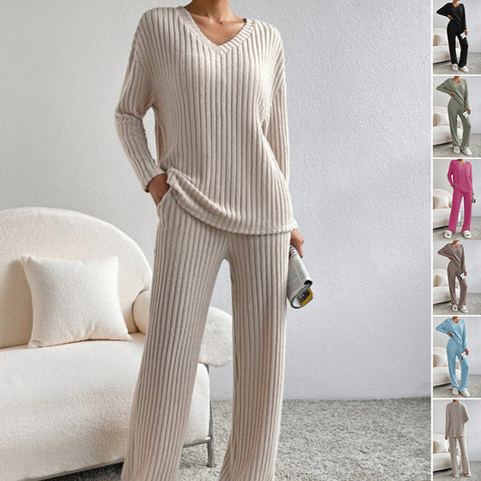 Elegantes Zweiteiler-Set – V-Neck-Top & Hose mit Streifendetail