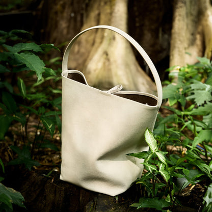 Große Bucket-Bag aus Kunstleder
