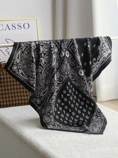 Elegantes Seidentuch