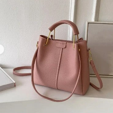 Modische Bucket Bag mit Schulterriemen