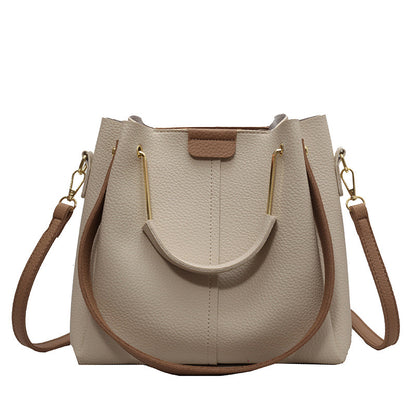 Modische Bucket Bag mit Schulterriemen
