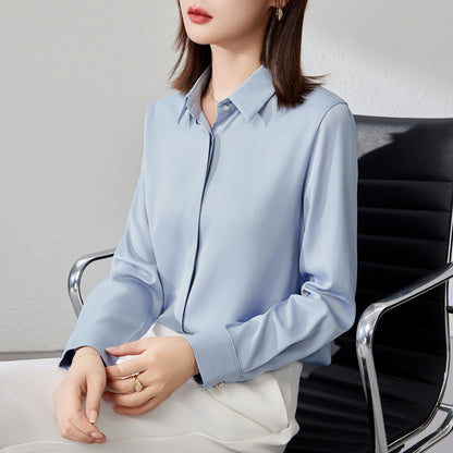 Elegantes Satinshirt