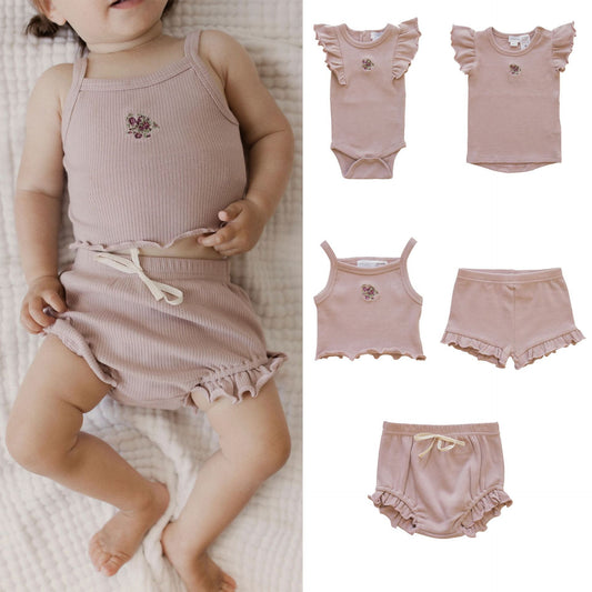 Strick-Set für Babys – Pullover & Hose mit Stickerei