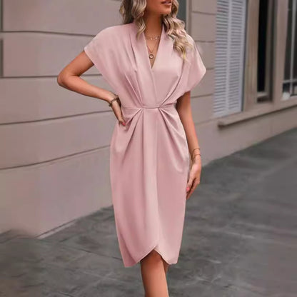 Sommerkleid mit V-Ausschnitt & Fledermausärmeln
